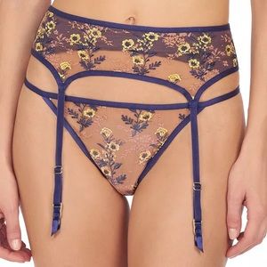 NATORI Women's Lace Garter Belt
